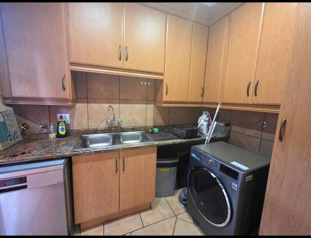 3 BEDROOM PROPERTY TO RENT IN GLEN MARAIS